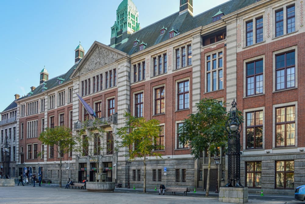 AEX zakt onder 1.000 punten: luchtvaart betaalt de rekening van de oliecrisis Afbeelding bij bericht